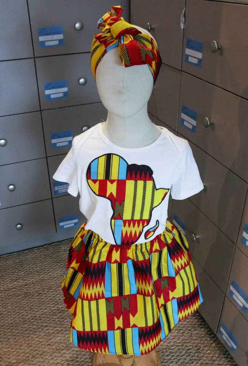 Ensemble fille jaune Afrique