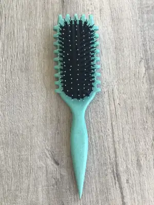 Brosse définissante 4
