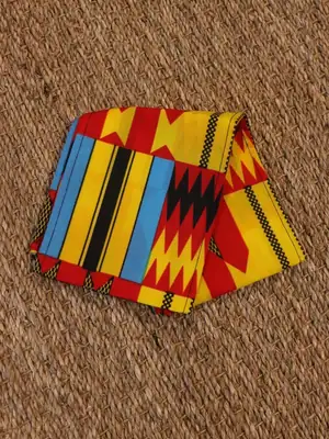 Ensemble fille jaune Afrique 5