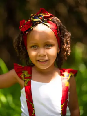 Jupe enfant à bretelles Asmara 3