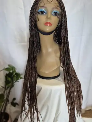 Perruque synthétique box braids