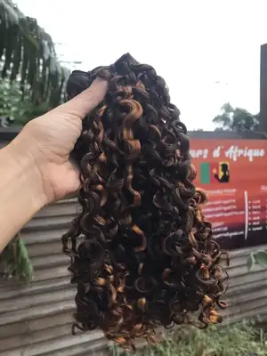Tissage Big kinky miel 4