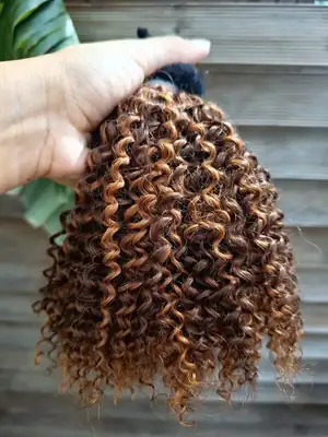 Tissage Kinky curly miel